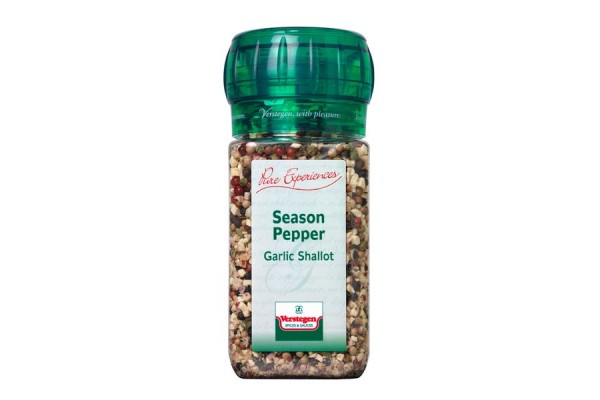 Season pepper garlic shallot
